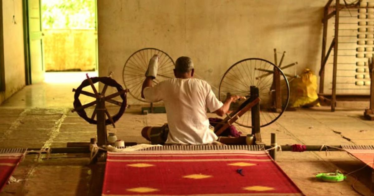 Khadi The Soul of India, Woven