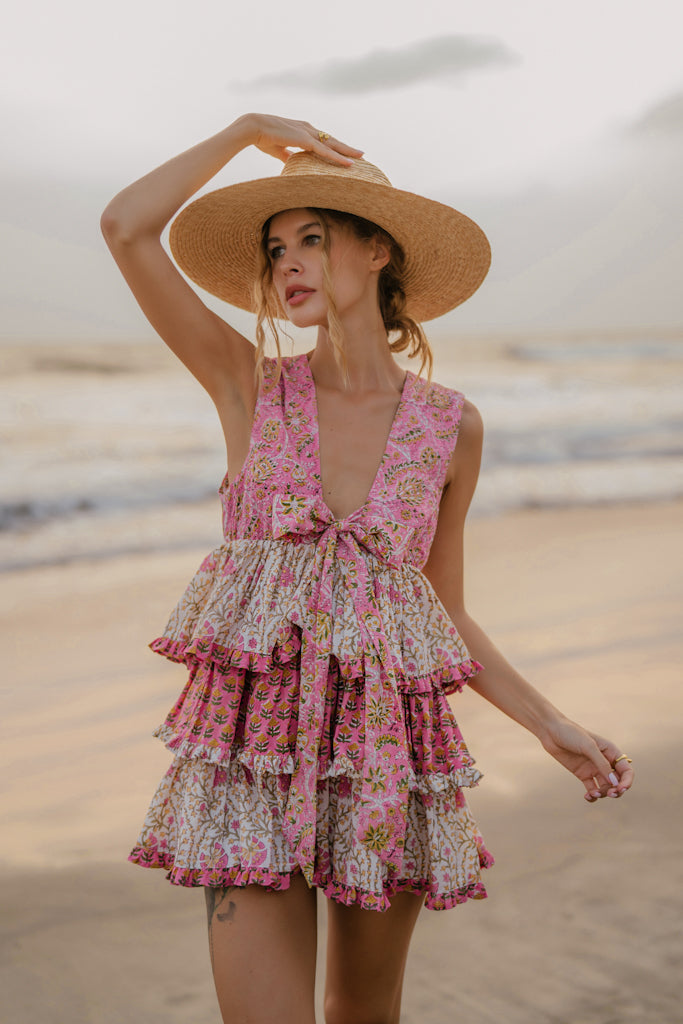 pink date night dress in Rosè Condition:Vintage As-Pictured Lauren Ralph Lauren Women's off the shoulder dresses Like most of our